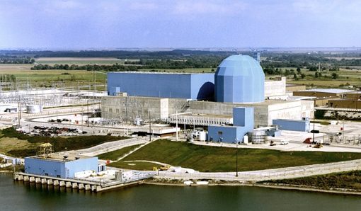 clinton lake nuclear exelon plant closing